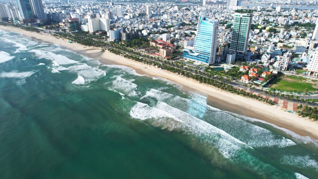 Danang -A vibrant coastal city offering a perfect blend of modernity and natural beauty.