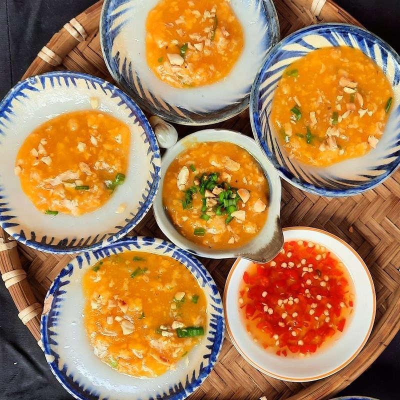 Be aware of food allergies when eating Hoi An streetfood (Source: Dien May Xanh)