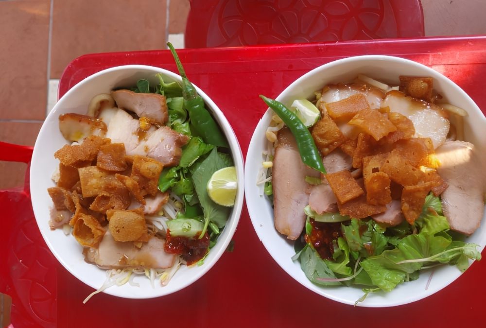 The bowl is simple and well made