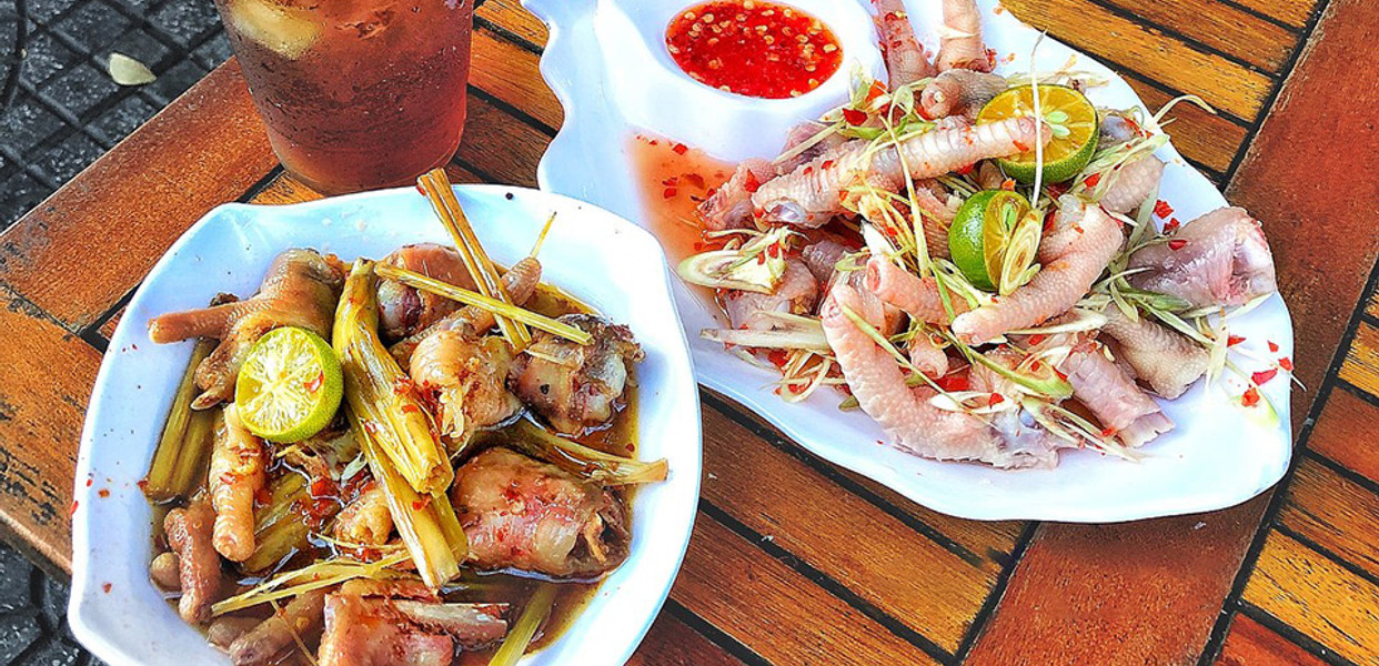 Spicy chicken feet is an underrated local dish in Hoi An (Source: Shopeefood)