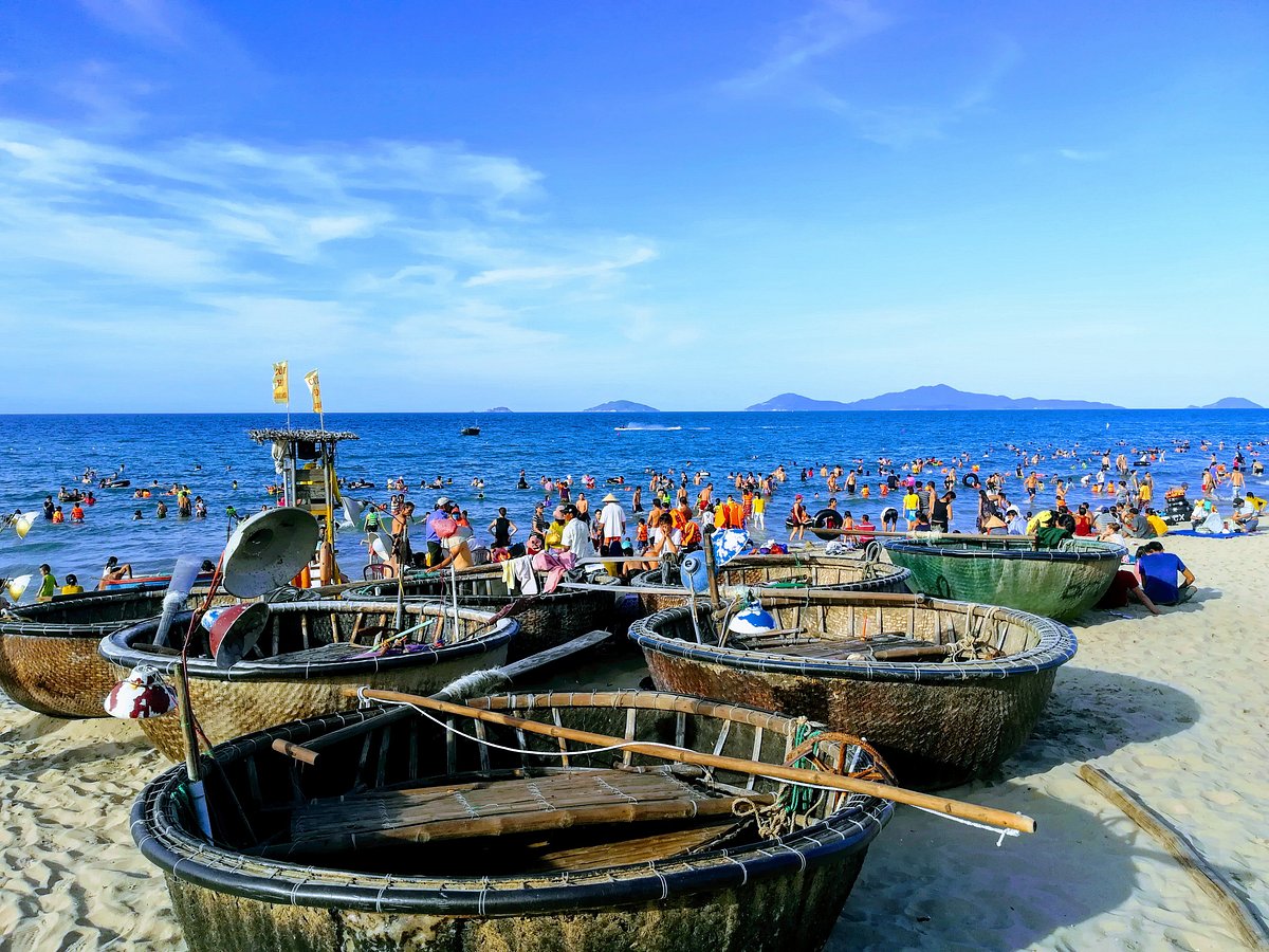 An Bang beach is one of the most beautiful beach in Da Nang (Source: Bao Lao Dong)