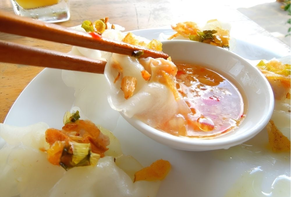 Enjoy White Rose dumplings hot and fresh from the steamer for the softest, most delicate texture (Source: Collected)